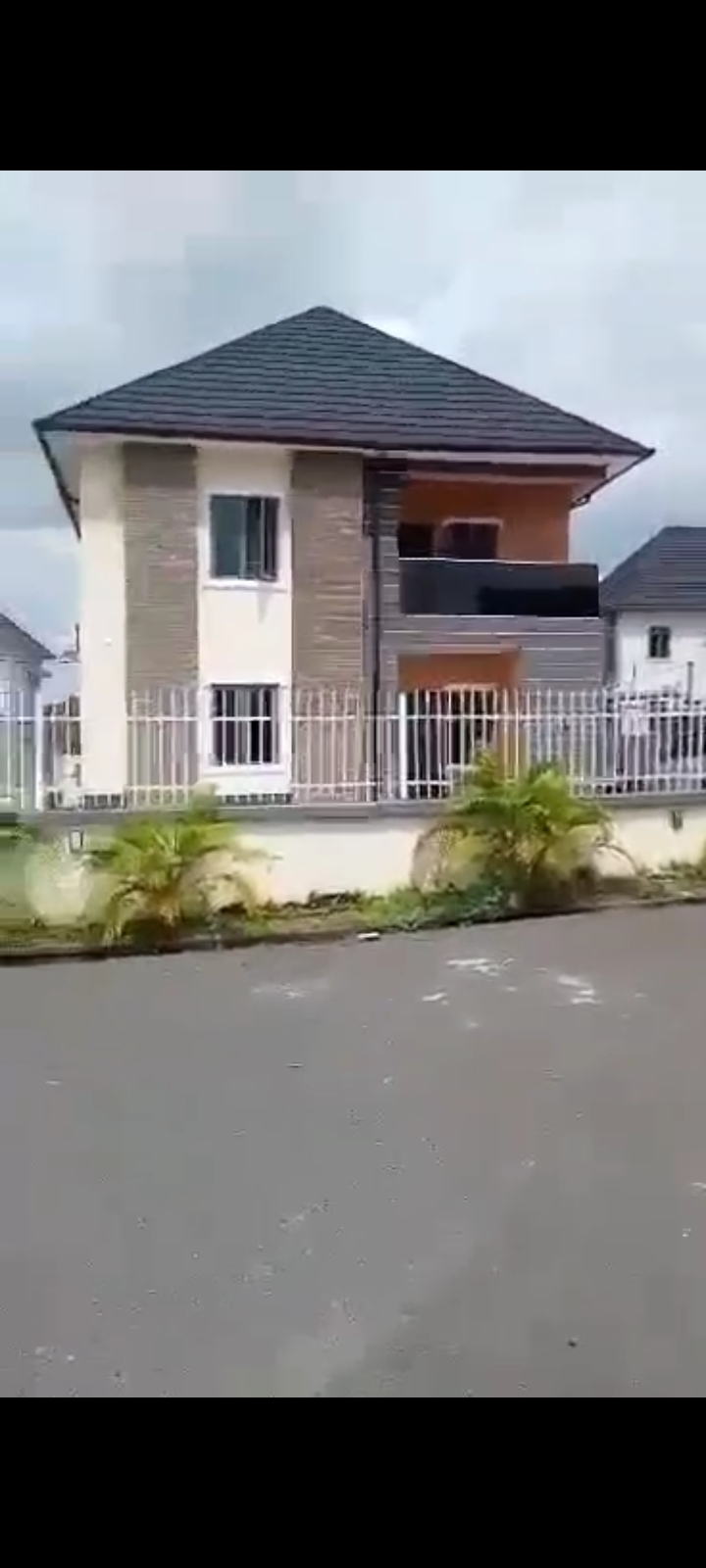 Duplex for Sale in Elshamma estate, Enugu cover picture
