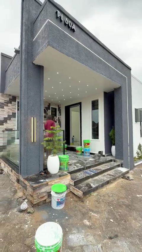 Bungalow in Centenary Enugu cover picture