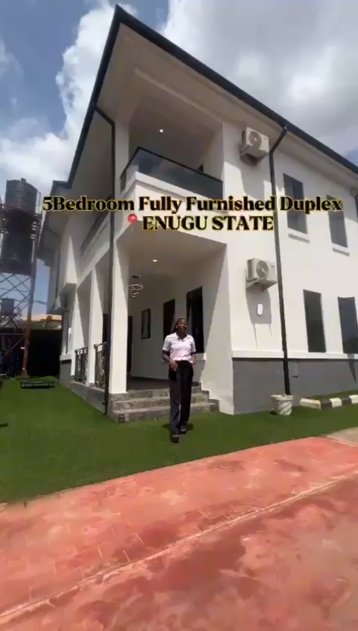 Duplex in THINKERS CORNER Enugu cover picture