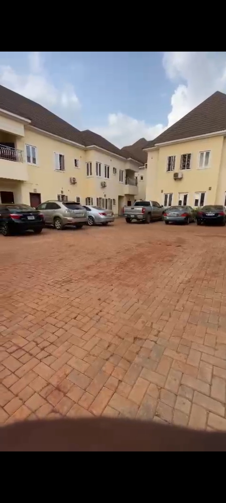 MINI ESTATE OF 8 UNITS OF 3 BEDROOM FLAT AT THINKERS CORNER cover picture